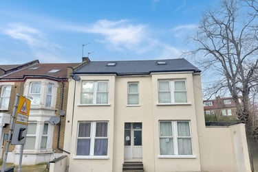 1 bed studio, Acton Lane, Harlesden, London, NW108TU - Image 1