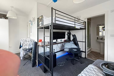1 bed flat, a Clayponds Lane, Chiswick, London, TW80BN - Image 4