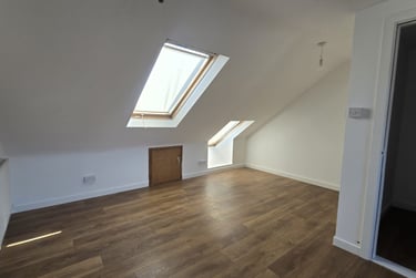 3 bed flat, Tubbs Road, Harlesden, London, NW104RE - Image 3