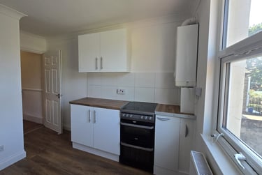 3 bed flat, Tubbs Road, Harlesden, London, NW104RE - Image 11
