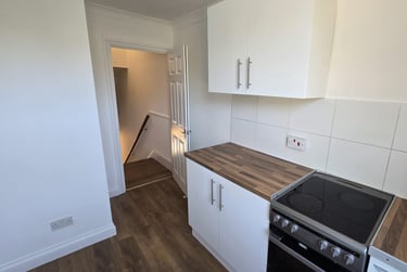 3 bed flat, Tubbs Road, Harlesden, London, NW104RE - Image 14