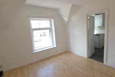 1 bed flat, Ely Road, Llandaff, Cardiff, CF52JF - Image 4