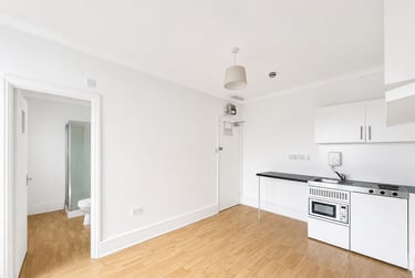 1 bed studio, Acton Lane, Harlesden, London, NW108TU - Image 3