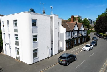1 bed flat, a Clayponds Lane, London, TW80BN - Image 2