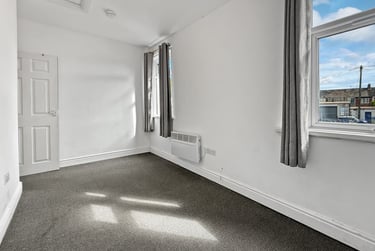 1 bed flat, Newport Road, Roath, Cardiff, CF241RS - Image 8