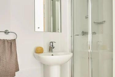 7 Bed Cluster En-Suite Premium - Image 2