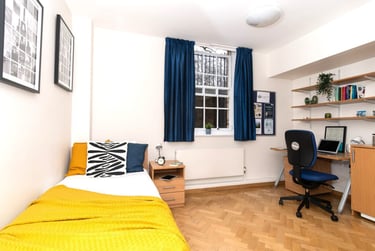 Single Ensuite B - Image 1