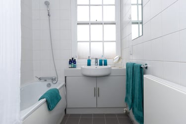 One bedroom flat - Image 5