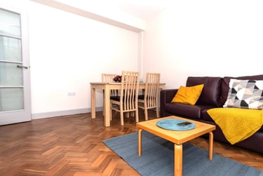 Three bedroom flat - Image 4
