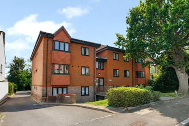 2 bed house, Little Oaks Court, South Norwood, London, SE254DE - Image 1