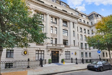 2 bed house, 2 Mansfield Street, Marylebone, London, W1G9NF - Image 11