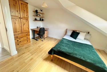 Flat 6 - 4 bedrooms - Image 10
