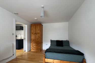 Flat 5- 1 Bedroom - Image 4
