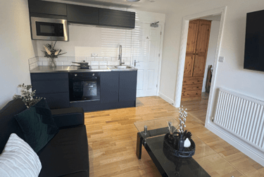 Flat 3- 1 Bedroom - Image 1