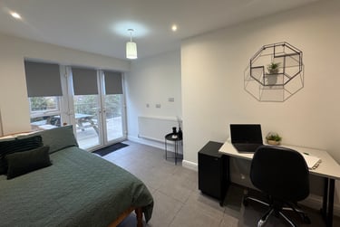 Flat 1 - 2 bedrooms - Image 6