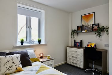 Double En-Suite at Carr Mills, Buslingthorpe Lane, Meanwood, Leeds, LS72DG - Image 2