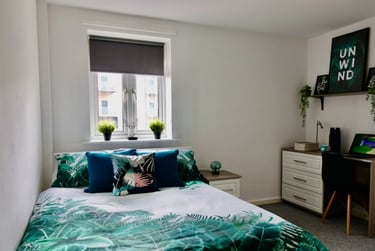 Double En-Suite at Carr Mills, Buslingthorpe Lane, Meanwood, Leeds, LS72DG - Image 1