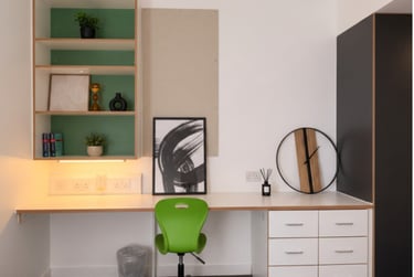 Premium En-suite - Image 3