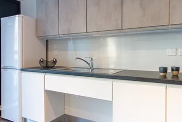 The Park Hill Room 2-Bed Apartment - Image 6