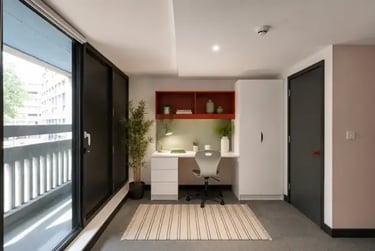 The Bigger Balcony Room - Image 2