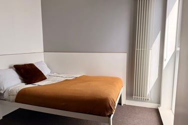 Premium En-suite - Image 2