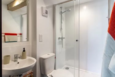 The Park Hill Room 2-Bed Apartment - Image 7