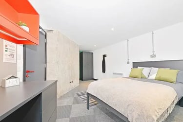 The Park Hill Room 2-Bed Apartment - Image 5