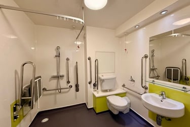 Premium En-suite - Image 4