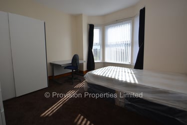 6 bed house, Regent Terrace, Hyde Park, Leeds, LS61NP - Image 11