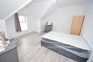 6 bed house, Brudenell Road, Hyde Park, Leeds, LS61LS - Image 8