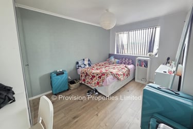 4 bed house, Consort View, Hyde Park, Leeds, LS31NX - Image 5