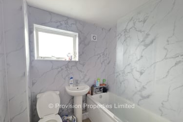 4 bed house, Consort View, Hyde Park, Leeds, LS31NX - Image 7