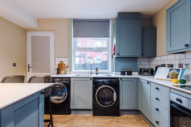 5 bed house, Welton Place, Hyde Park, Leeds, LS61EW - Image 2