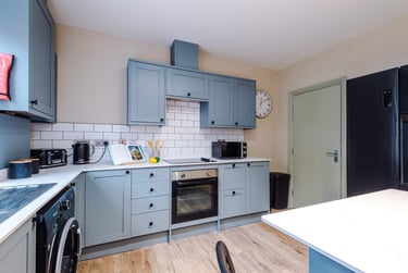 5 bed house, Welton Place, Hyde Park, Leeds, LS61EW - Image 5