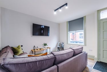 5 bed house, Welton Place, Hyde Park, Leeds, LS61EW - Image 3
