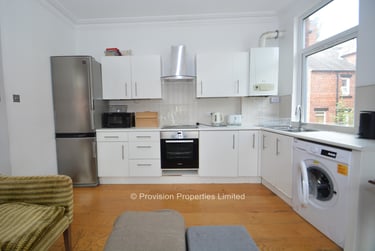 4 bed house, Regent Park Avenue, Rampart Road, Leeds, LS62AU - Image 4