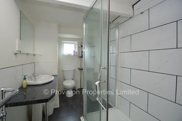8 bed house, Manor Drive, Hyde Park, Leeds, LS61DD - Image 5
