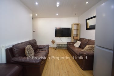 6 bed house, Mayville Road, Hyde Park, Leeds, LS61NF - Image 3
