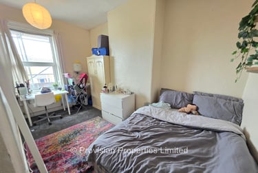 6 bed house, Ebor Mount, Hyde Park, Leeds, LS61NS - Image 4