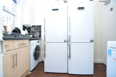 6 bed house, Ebor Mount, Hyde Park, Leeds, LS61NS - Image 8