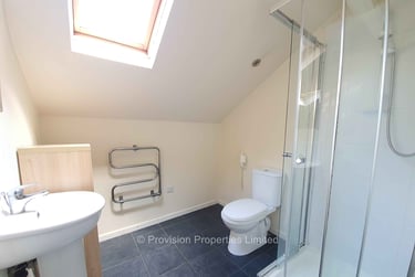 2 bed flat, Moorland Avenue, Hyde Park, Leeds, LS61AP - Image 4