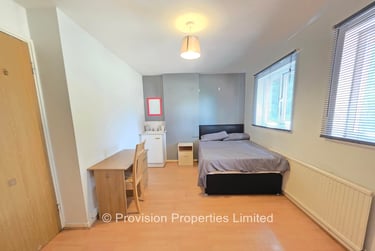 4 bed house, Well Close Rise, Woodhouse, Leeds, LS71HT - Image 6