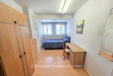 4 bed house, Well Close Rise, Woodhouse, Leeds, LS71HT - Image 4