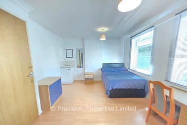 4 bed house, Well Close Rise, Woodhouse, Leeds, LS71HT - Image 9