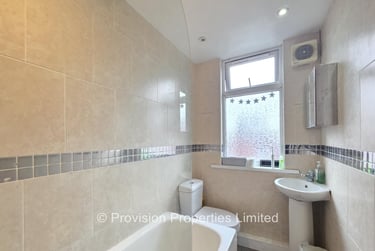 6 bed house, Manor Drive, Hyde Park, Leeds, LS61DD - Image 8