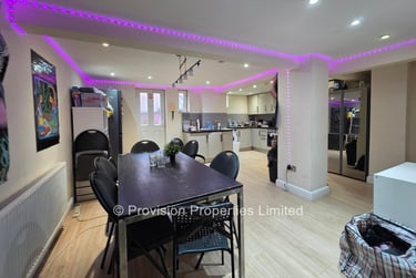 8 bed house, Brudenell Avenue, Hyde Park, Leeds, LS61HD - Image 3