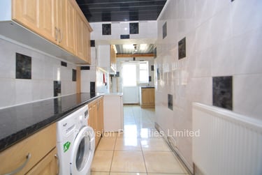 5 bed house, Mayville Road, Hyde Park, Leeds, LS61NF - Image 4