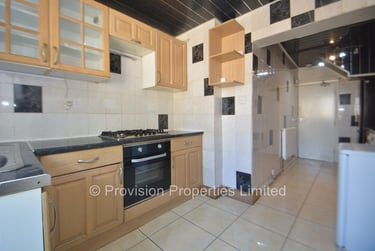 5 bed house, Mayville Road, Hyde Park, Leeds, LS61NF - Image 2