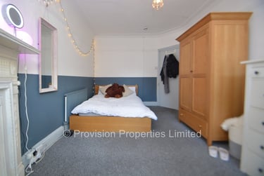 6 bed house, Manor Drive, Hyde Park, Leeds, LS61DD - Image 4