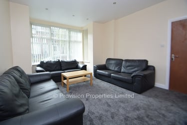 8 bed house, St Michaels Villas, Headingley, Leeds, LS63AF - Image 1